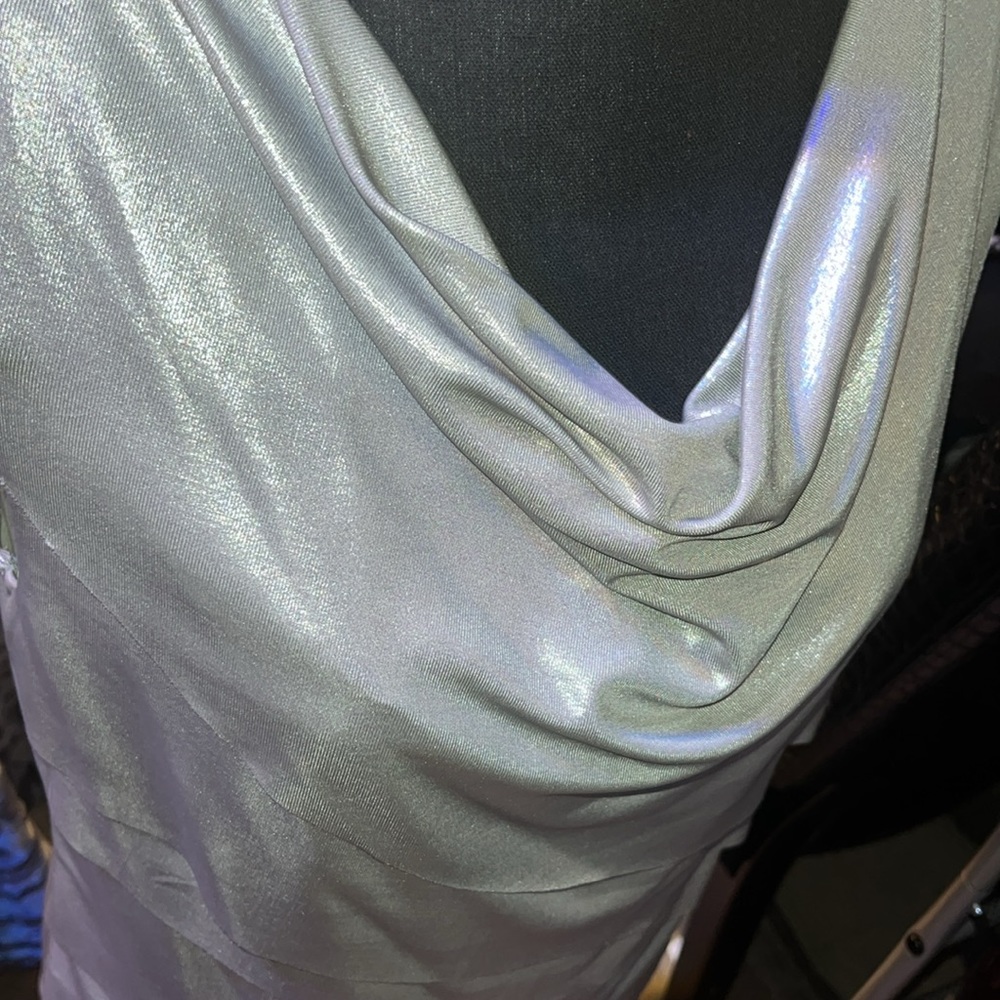 🎇#370(M) NWT-Nue options women's silver/ metallic sleeveless blouse